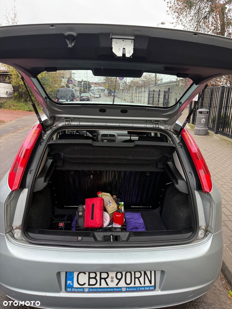 Fiat Punto 1.2 16V Dynamic - 12