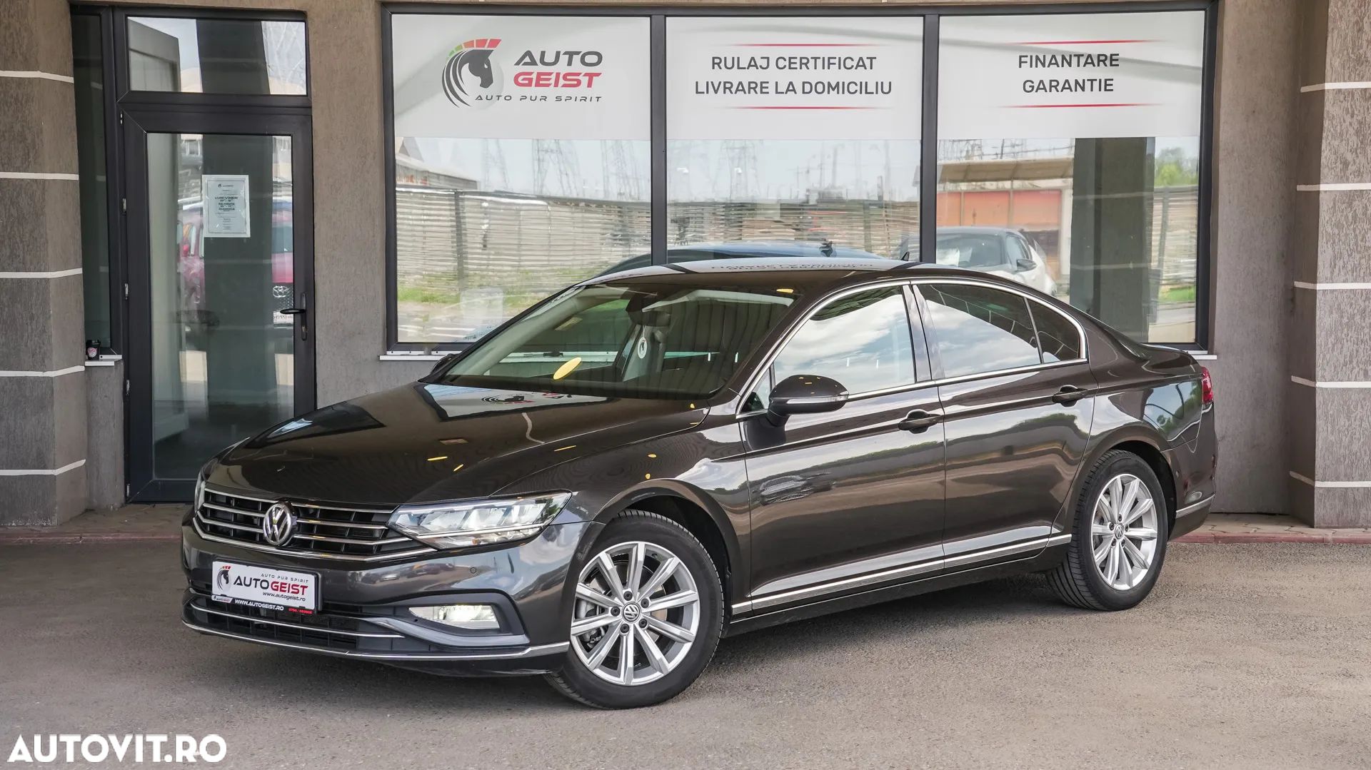 Volkswagen Passat 2.0 TDI SCR DSG Highline - 1