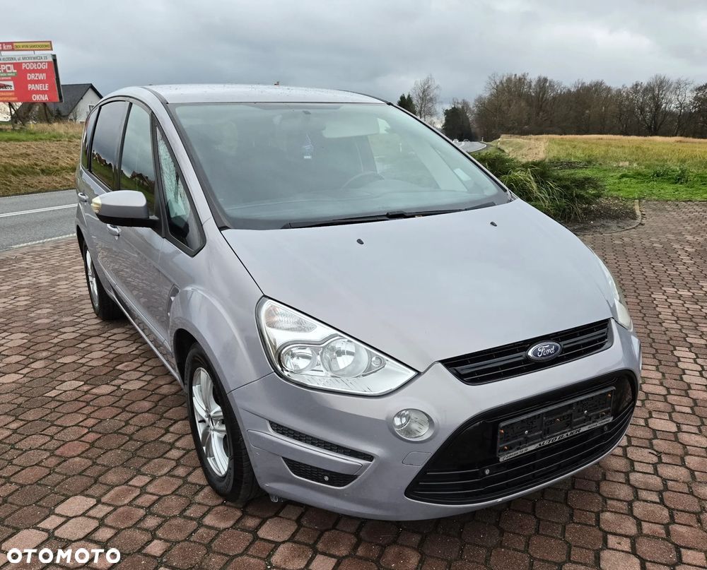 Ford S-Max 2.0 TDCi DPF Ambiente - 9