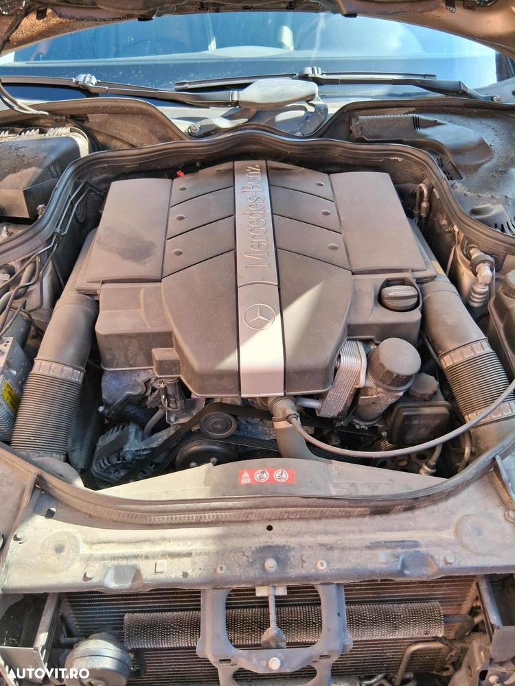 Mercedes-Benz E 240 4Matic Classic - 2
