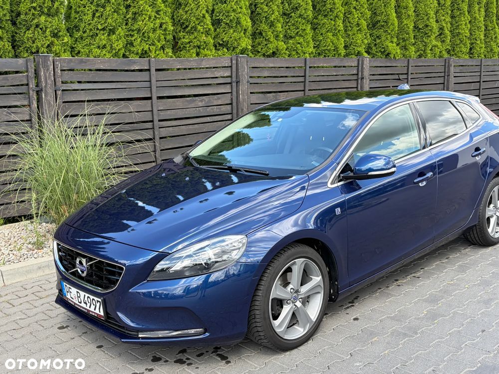 Volvo V40