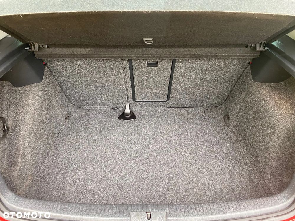 Volkswagen Golf 1.4 TSI Style - 27