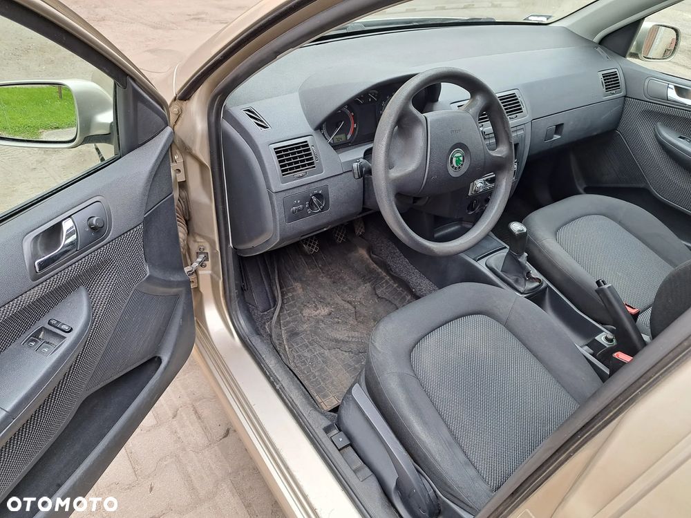 Skoda Fabia - 3