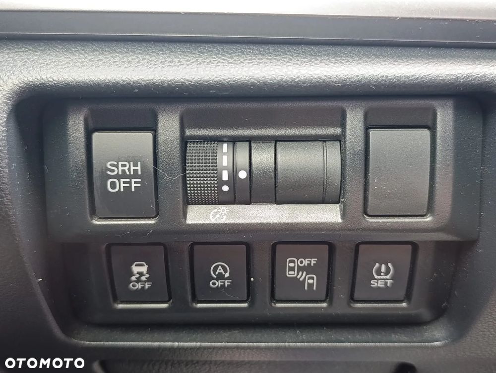 Subaru Impreza 2.0i Exclusive (EyeSight) Lineartronic - 13