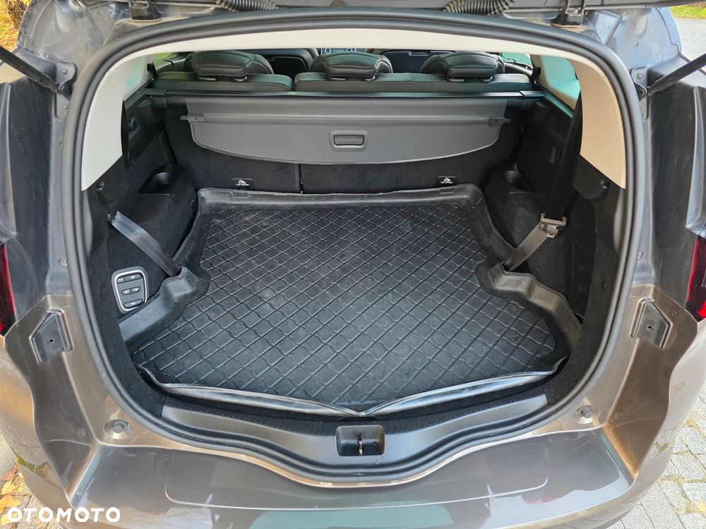 Renault Grand Scenic ENERGY TCe 130 BOSE EDITION - 33