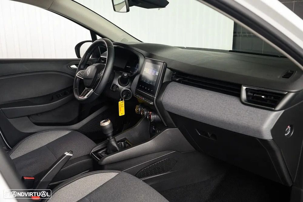 Renault Clio 1.0 TCe Evolution - 23