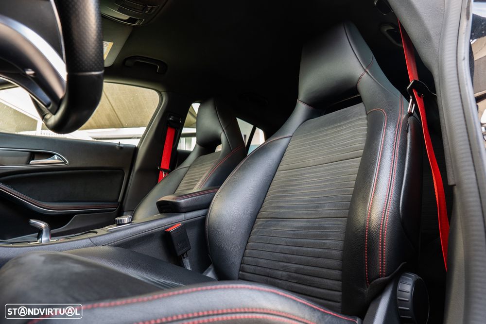 Mercedes-Benz CLA 45 AMG Shooting Brake 4-Matic - 10