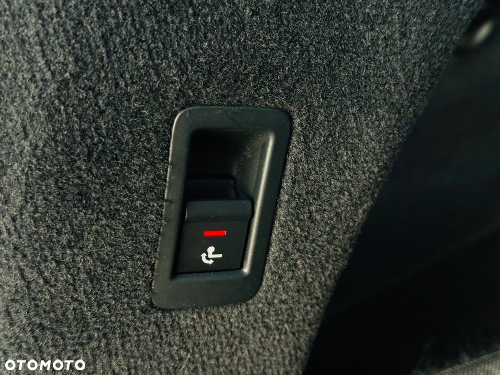 Audi A6 Avant 35 TDI S tronic design - 16