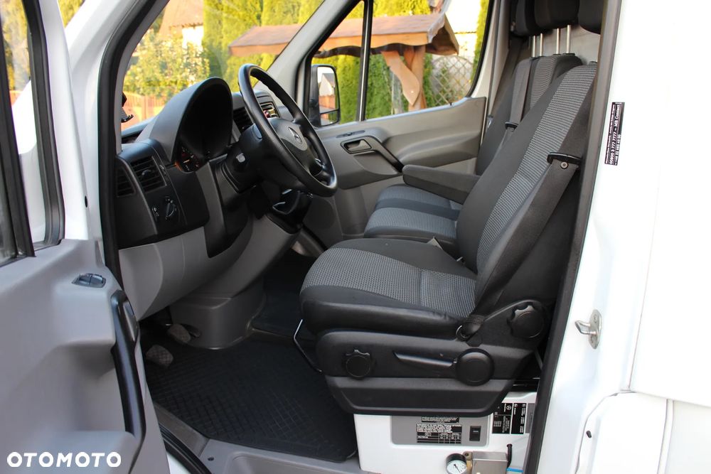 Mercedes-Benz SPRINTER 519 3.0 V6 NISKI PRZEBIEG / AUTOLAWETA / POMOC DROGOWA / POLSKI SALON / - 17