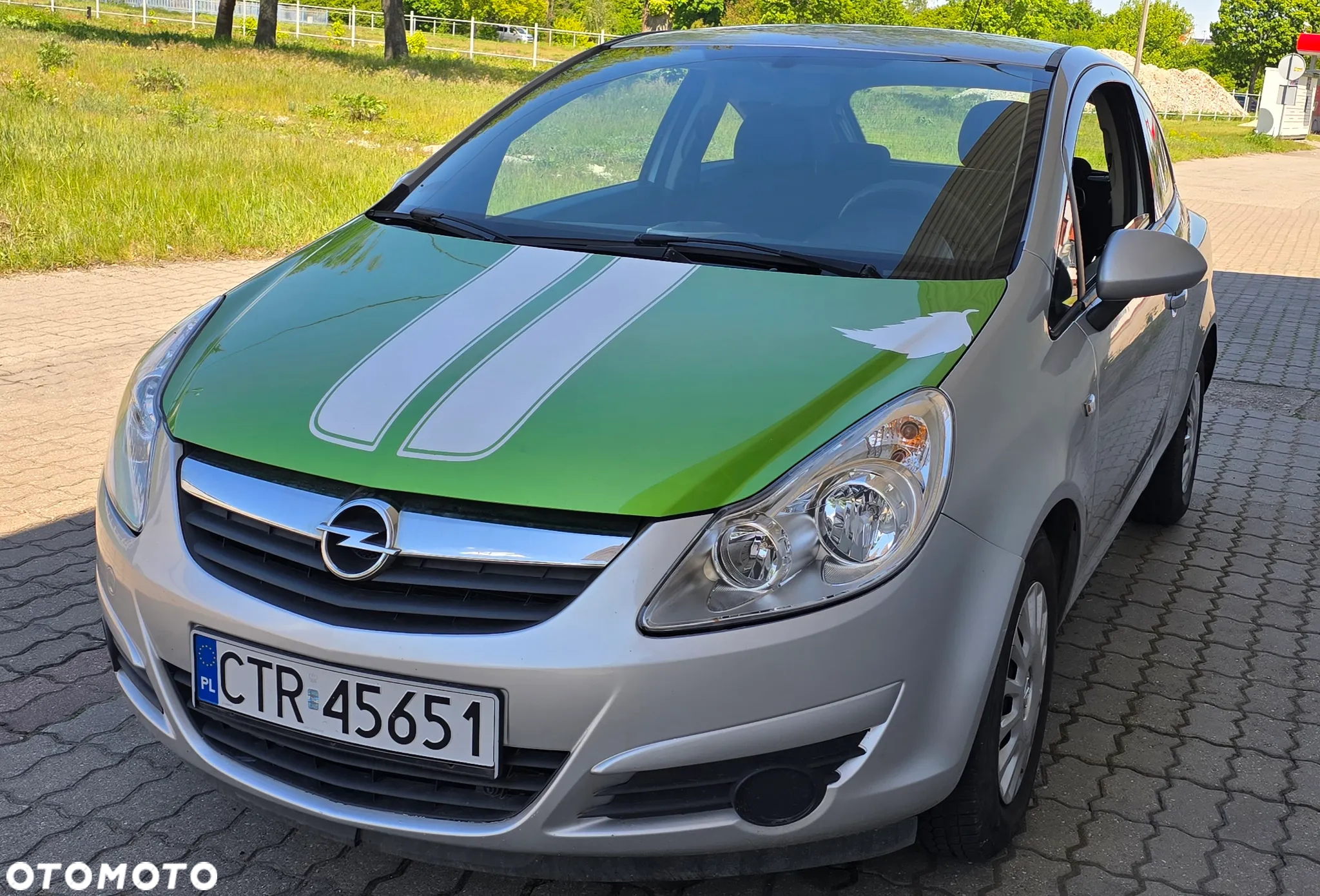 Opel Corsa 1.2 16V Cosmo - 2