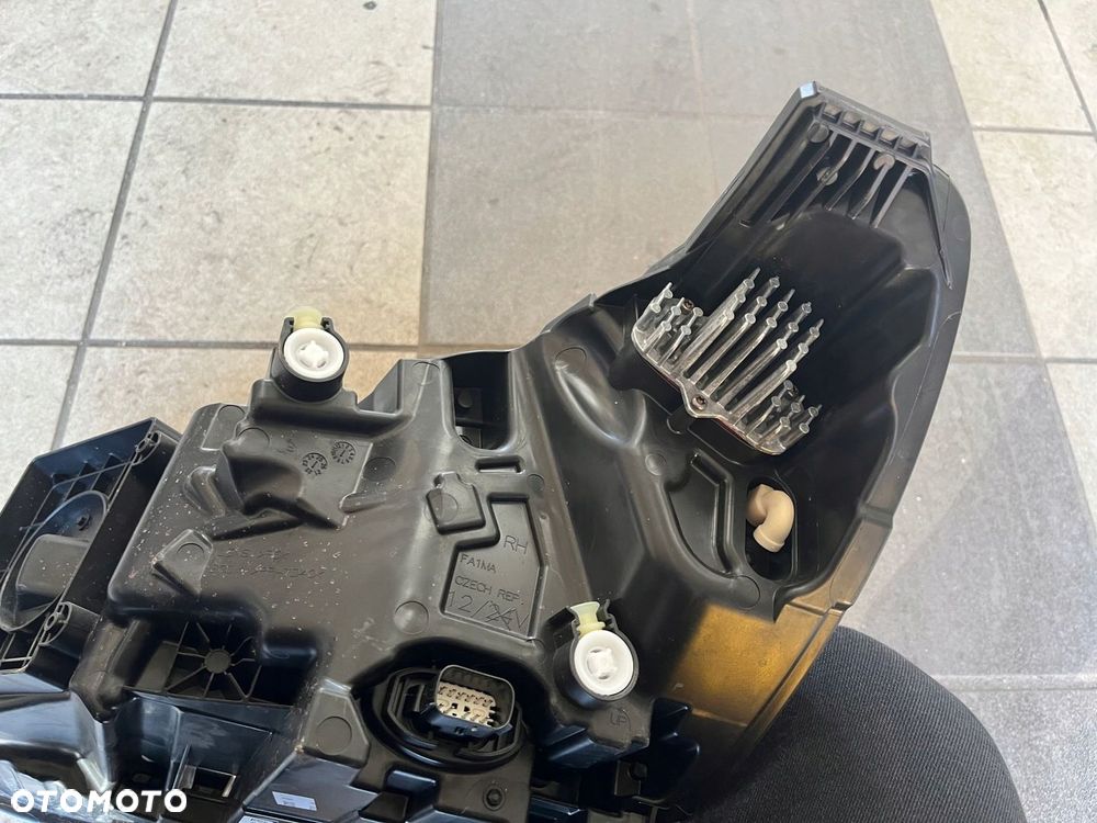 Lampa prawa przednia FORD FOCUS MK4 IV LIFT LED - 15