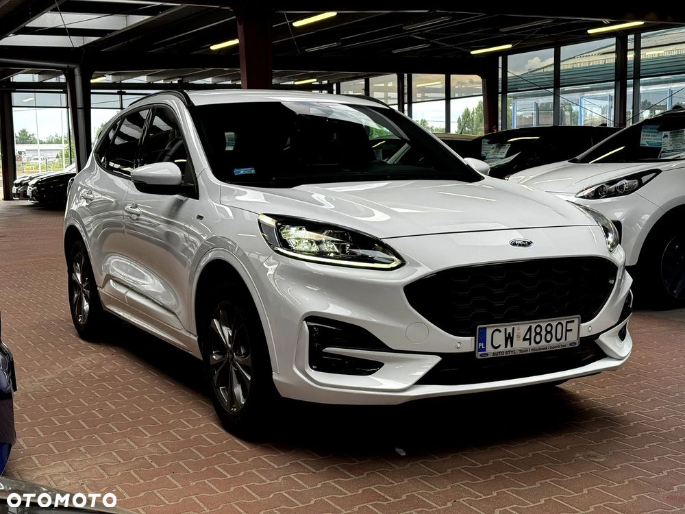 Ford Kuga - 1