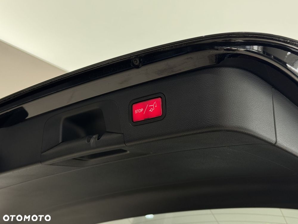 Mercedes-Benz GLC - 18