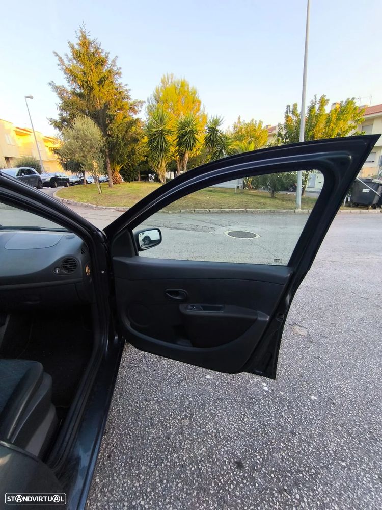 Renault Clio 1.5 dCi Confort - 16