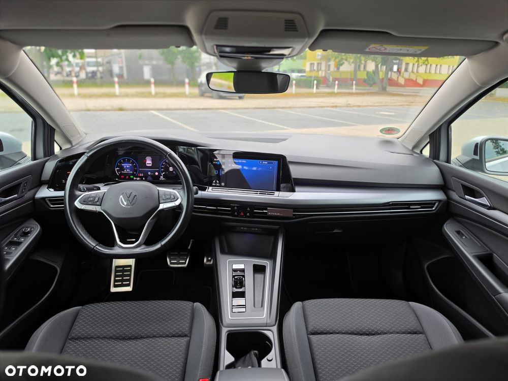 Volkswagen Golf 1.5 eTSI OPF DSG Active - 17