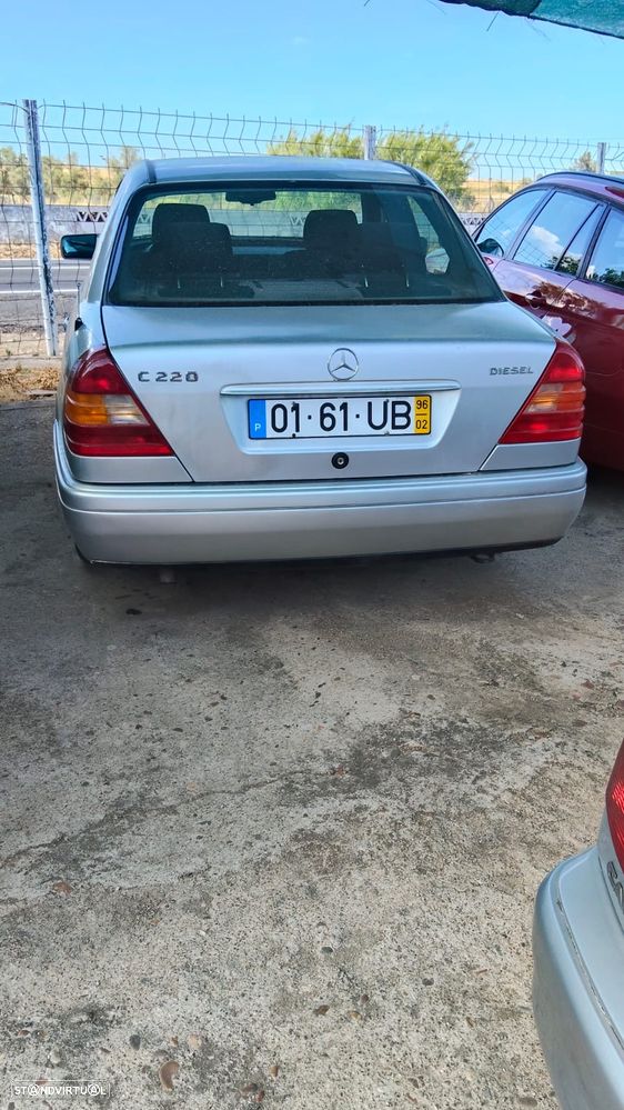 Mercedes-Benz C 220 D - 2