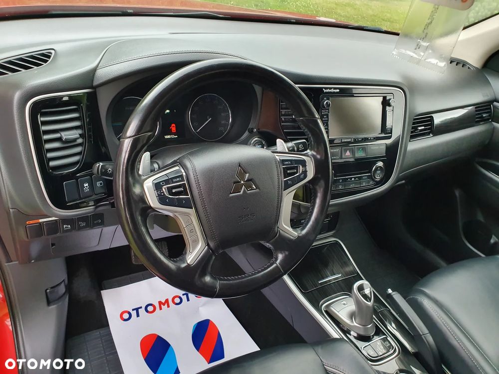 Mitsubishi Outlander PHEV Instyle NAVI + - 14