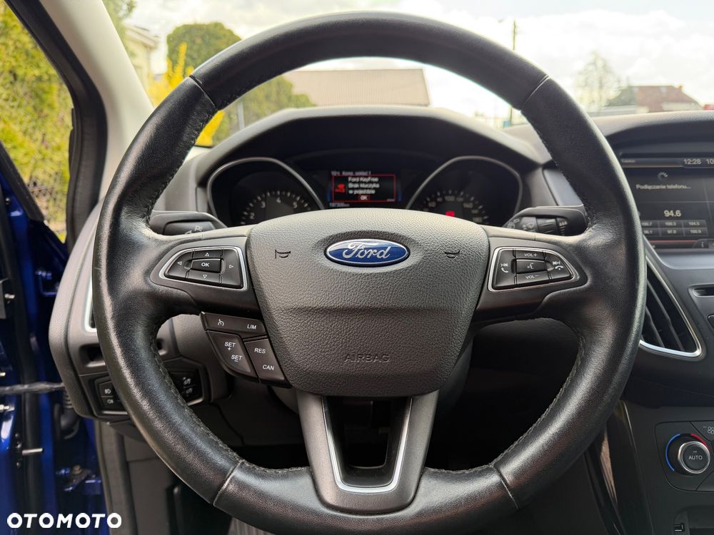 Ford Focus 1.0 EcoBoost Titanium - 34