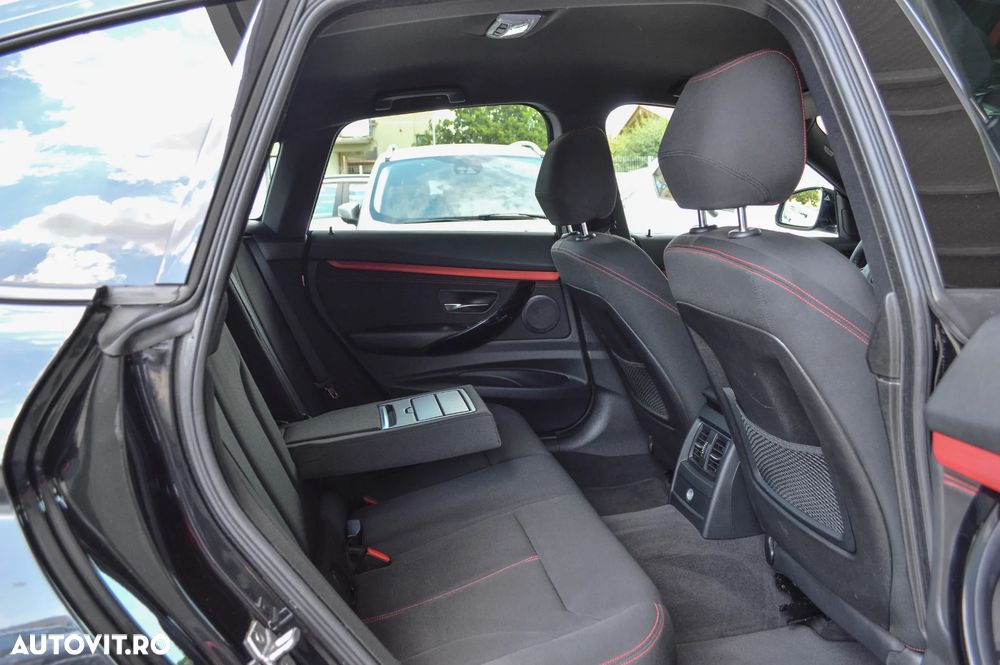 BMW Seria 3 320d Aut. Sport Line - 34