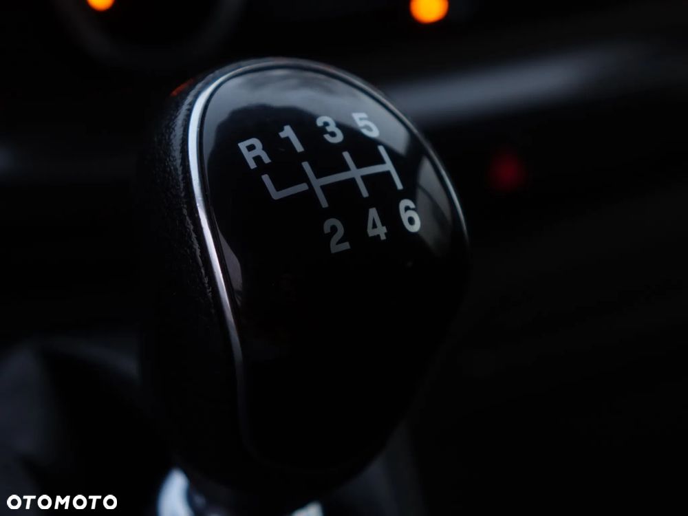 Ford Transit Custom 6-osobowy LONG brygadówka L2H1 - 21