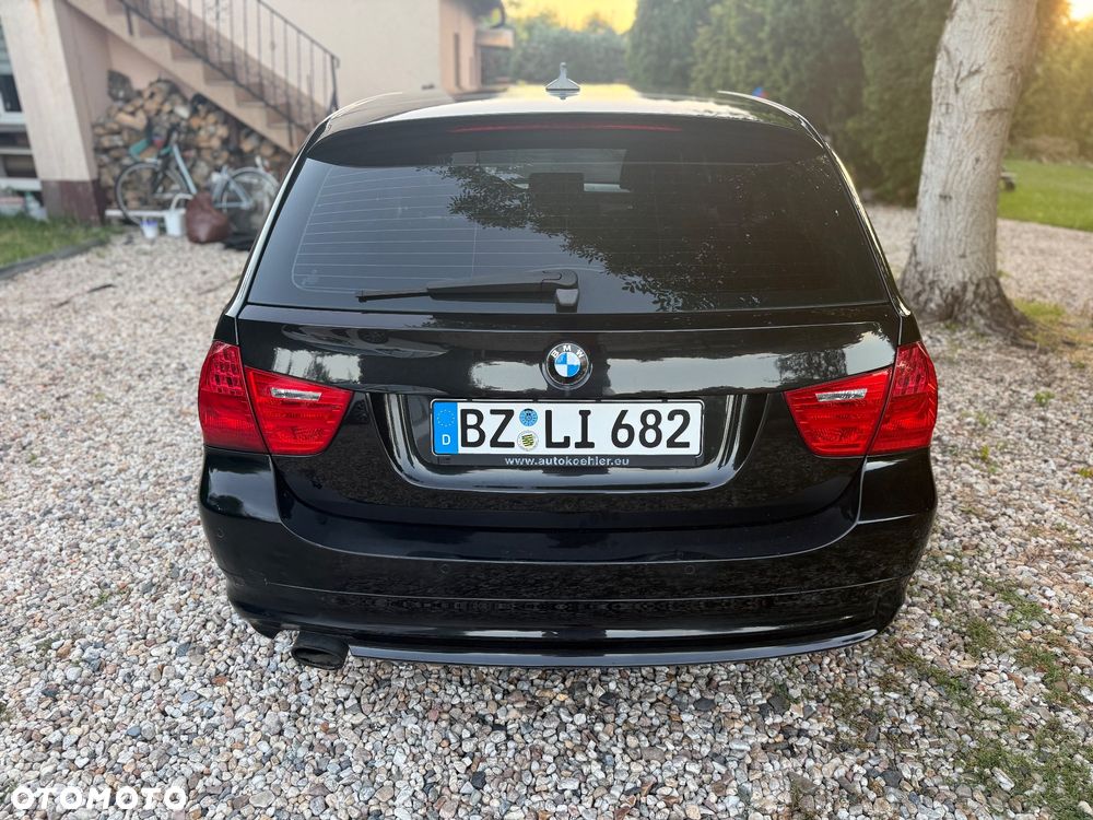 BMW Seria 3 320d DPF - 8