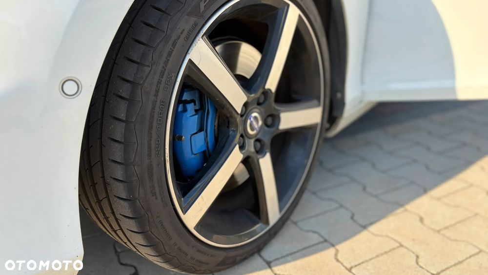 Volvo V40 D4 RDesign - 23