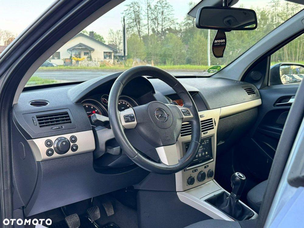 Opel Astra - 19