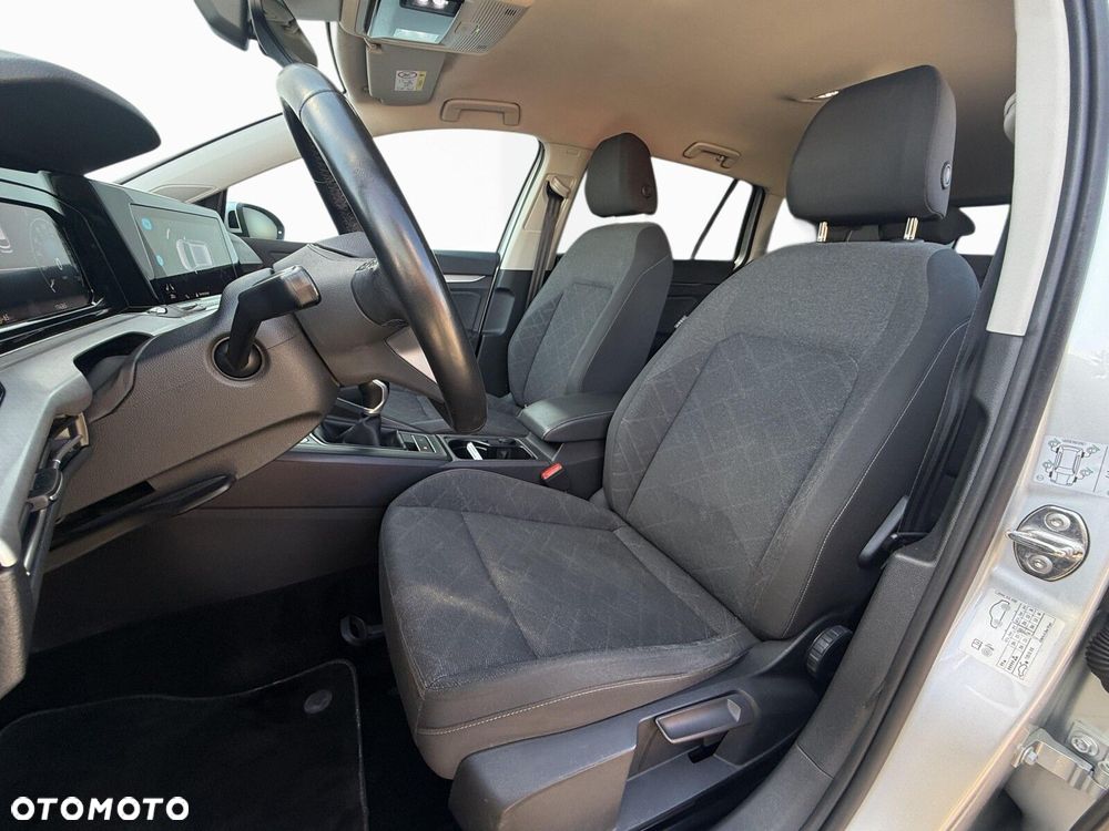 Volkswagen Golf Variant - 27