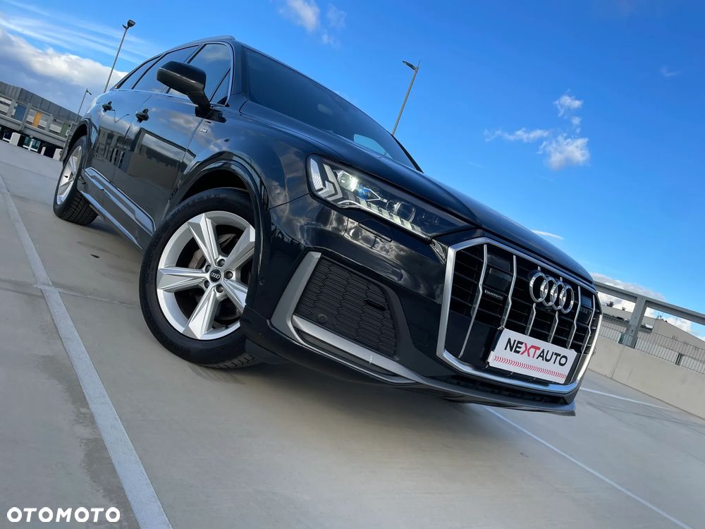 Audi Q7 - 1