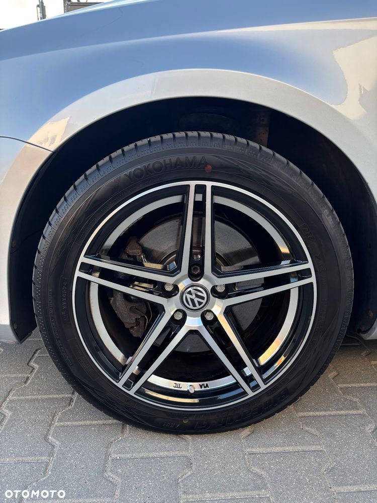 Volkswagen Passat - 17