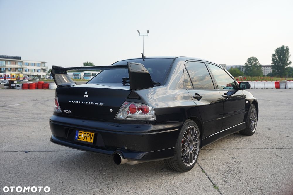 Mitsubishi Lancer Evolution - 12