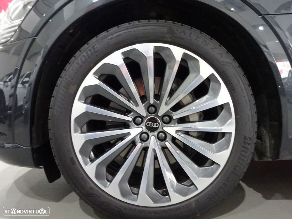 Audi Q8 e-Tron Sportback 55 quattro Advanced - 38