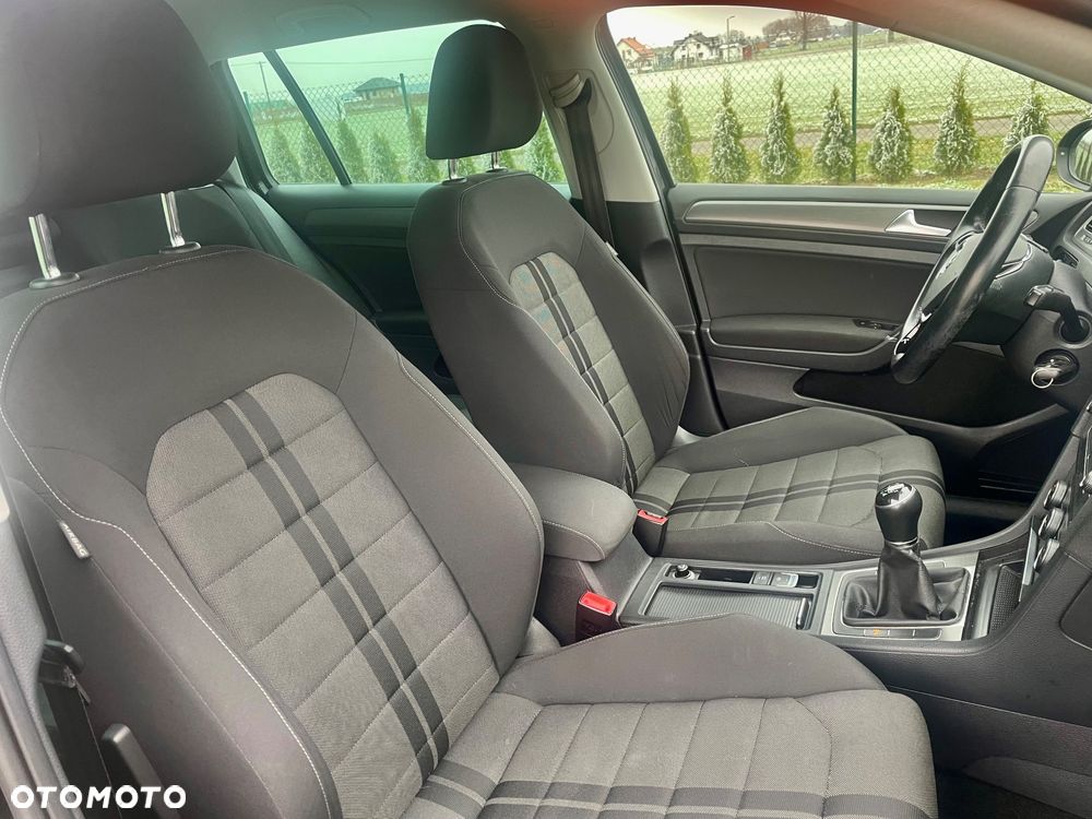 Volkswagen Golf 1.2 TSI BMT Trendline Perfectline - 13