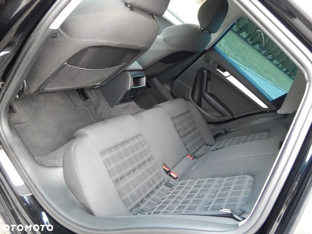 Audi A4 Avant 2.0 TDI S tronic - 12