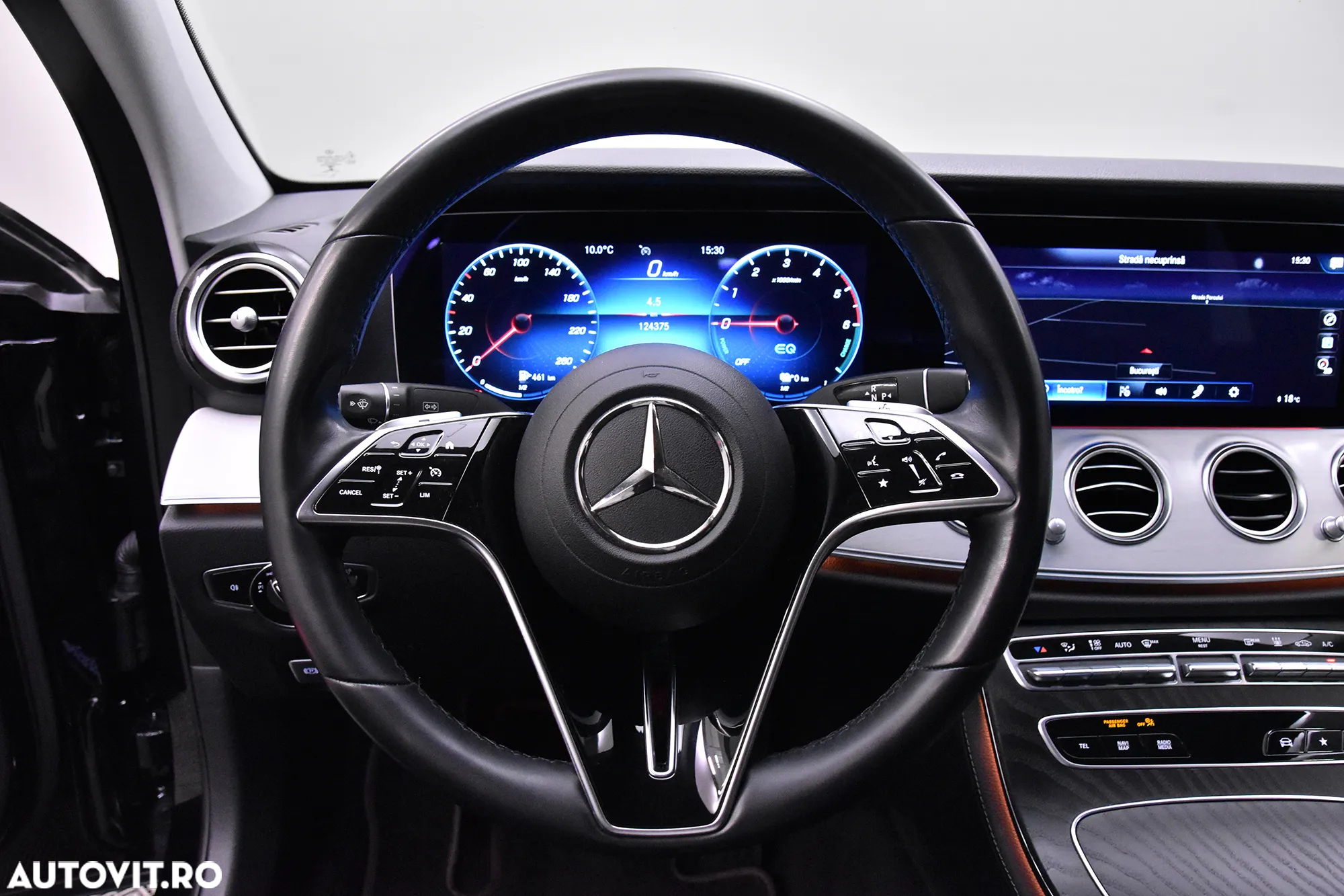 Mercedes-Benz E - 16