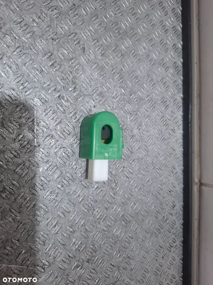 Brzęczek buzzer Mazda III 2015 rok nr KD7767UZ5A - 1