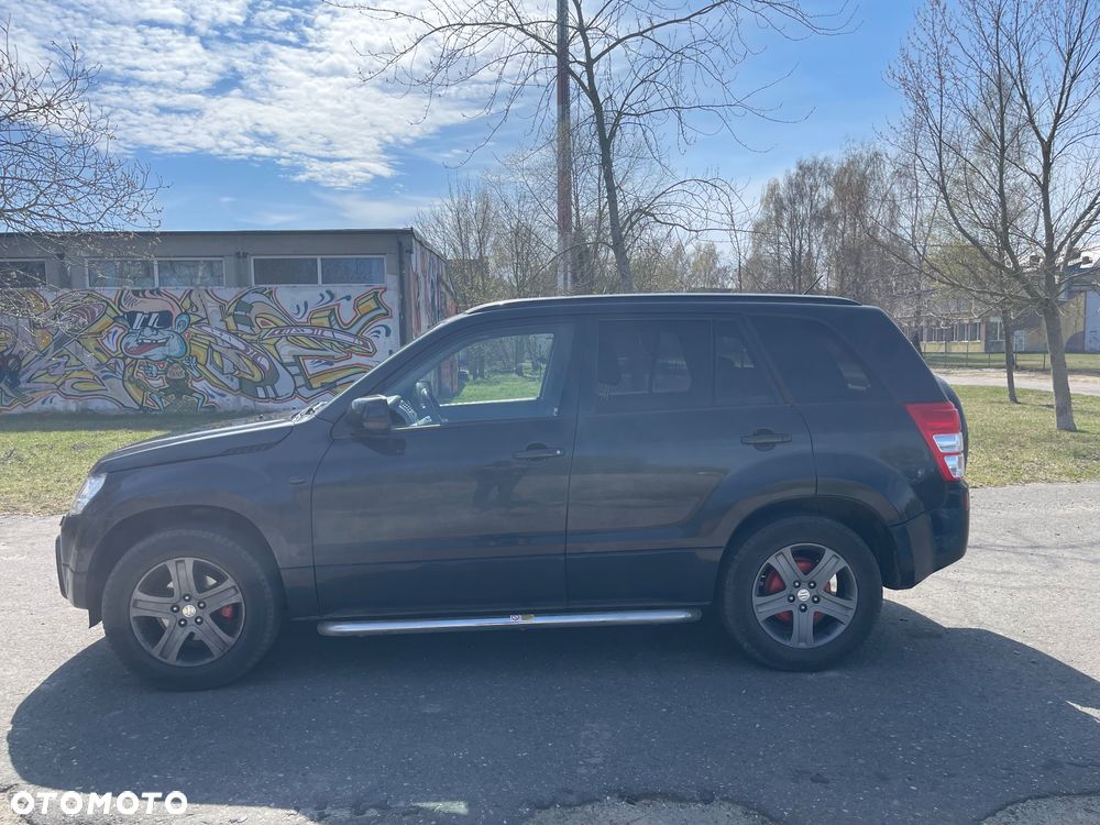 Suzuki Grand Vitara 2.0 De luxe - 4