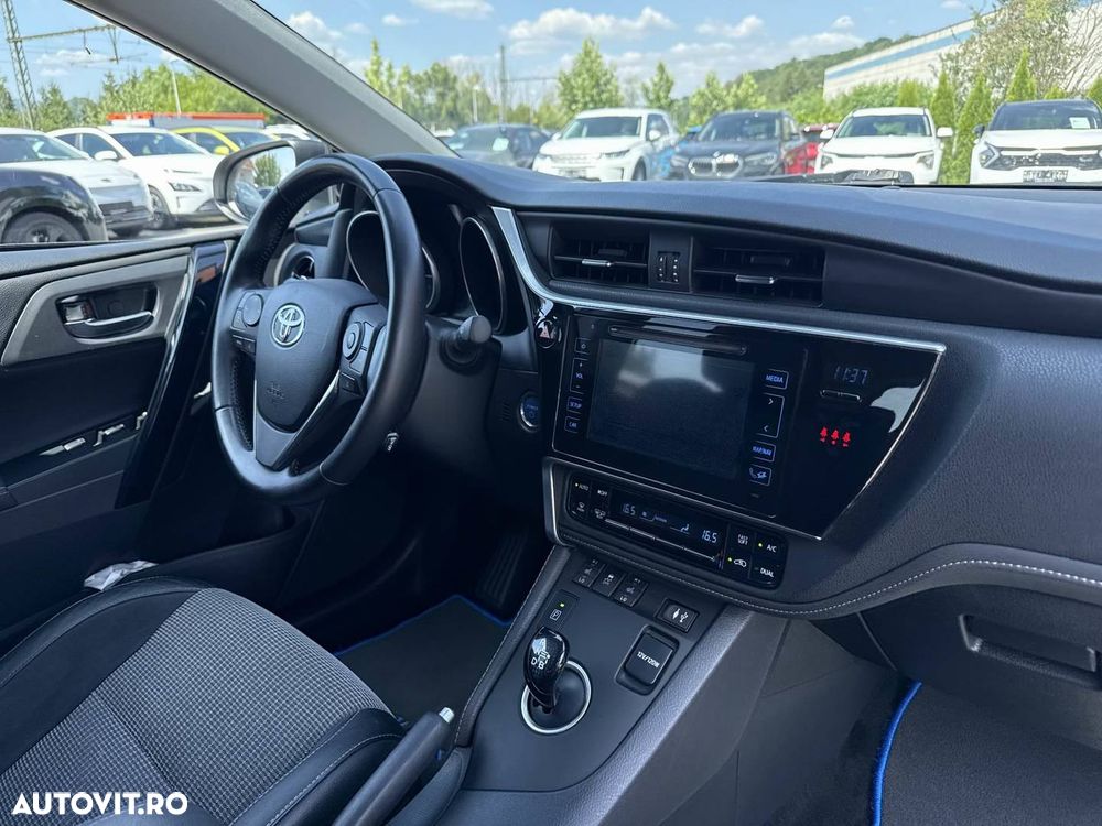 Toyota Auris 1.8 VVT-i Automatik Executive - 8