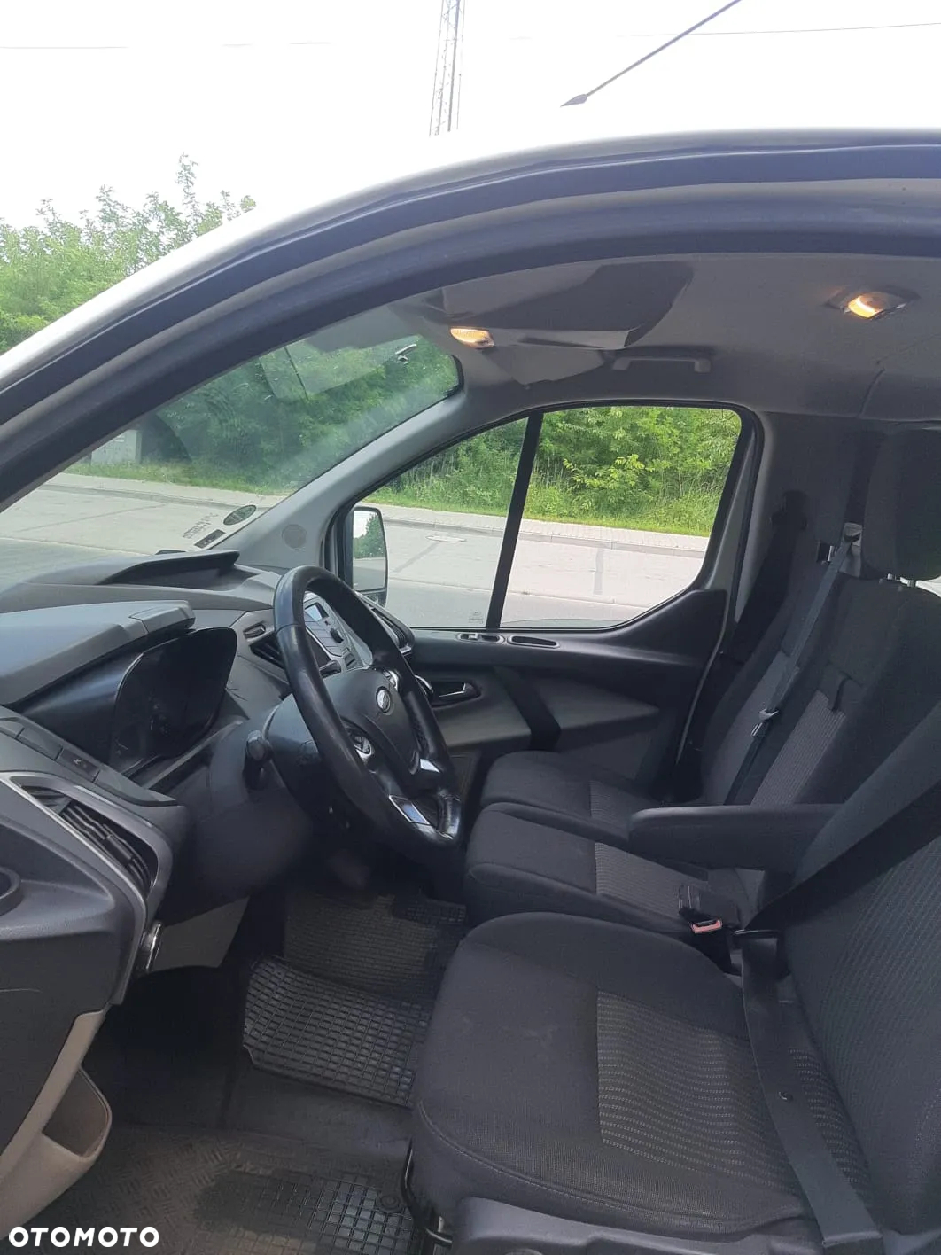Ford Transit Custom 290 L2H1 Limited - 10