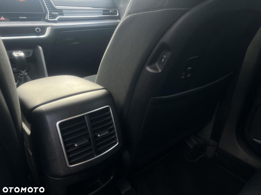 Kia Sportage 1.6 T-GDI L 2WD - 29