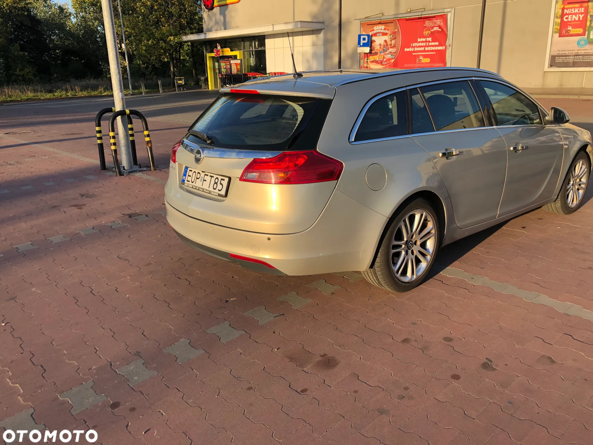 Opel Insignia 1.8 - 9