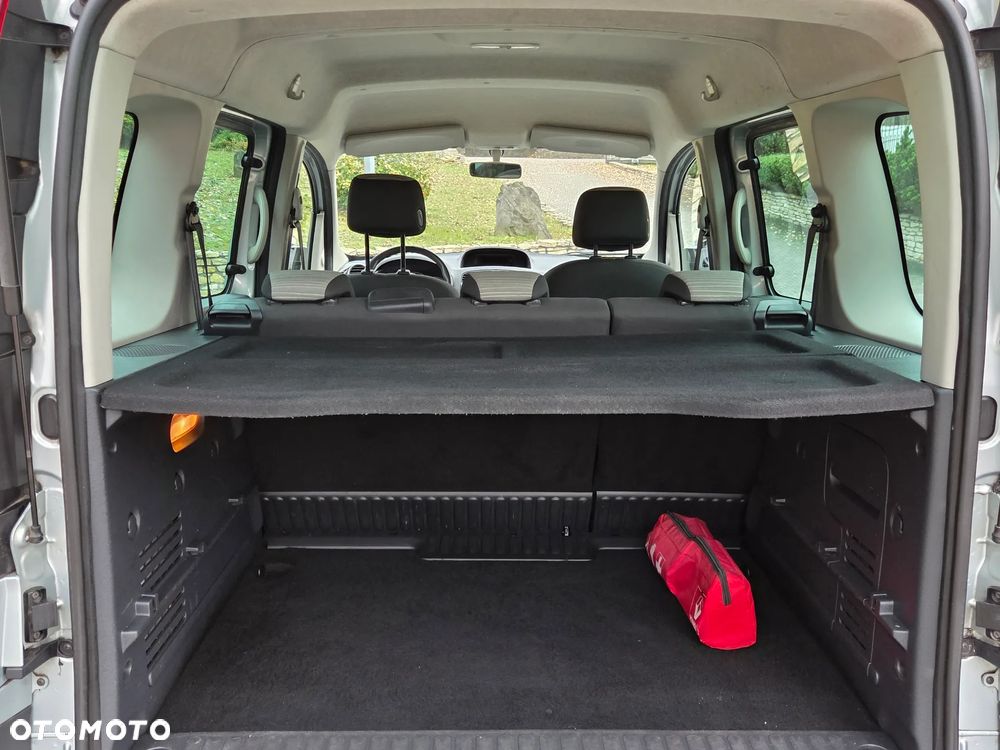 Renault Kangoo 1.6 16V 105 Privilege - 24