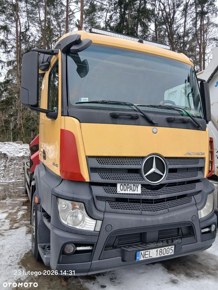 Mercedes-Benz Actros - 8