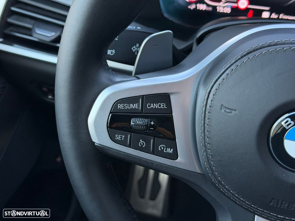 BMW X5 45 e xDrive Pack M - 38