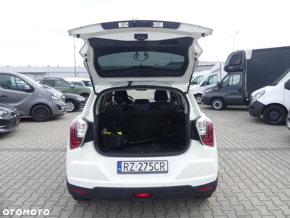 SsangYong/KGM Tivoli - 10