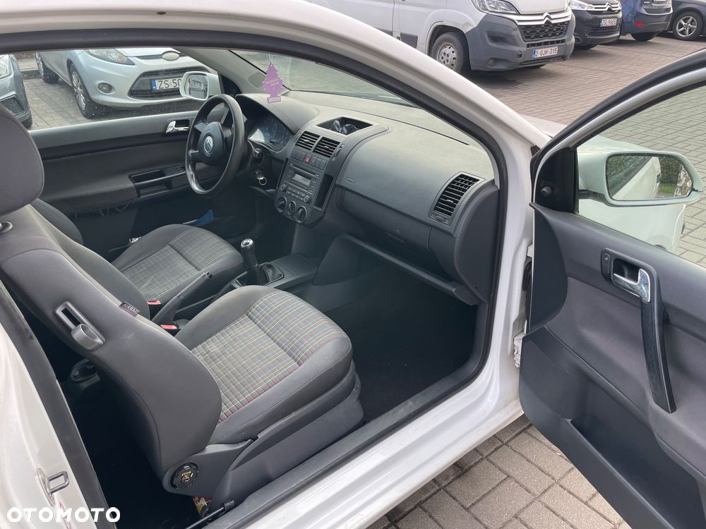 Volkswagen Polo - 7