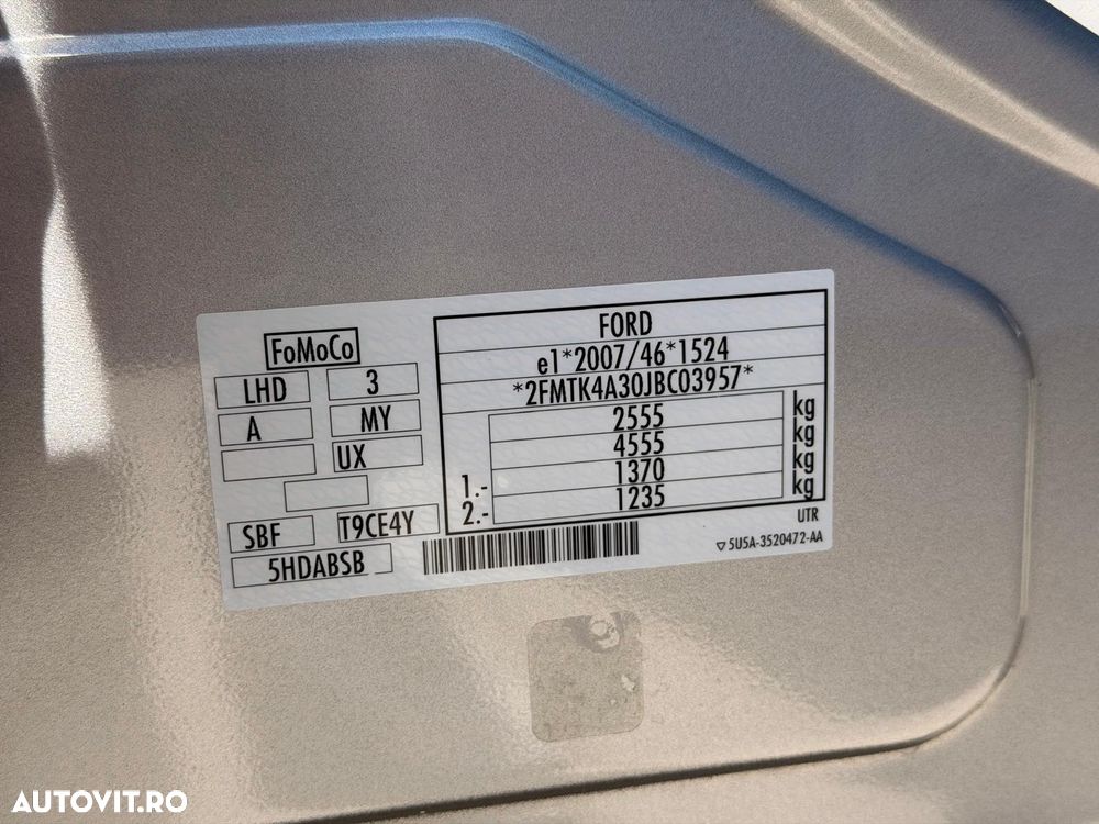 Ford Edge 2.0 TDCi Powershift Titanium - 36