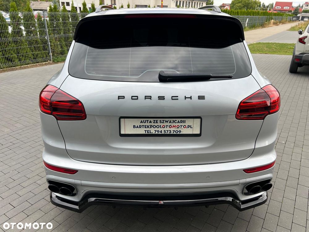 Porsche Cayenne - 5