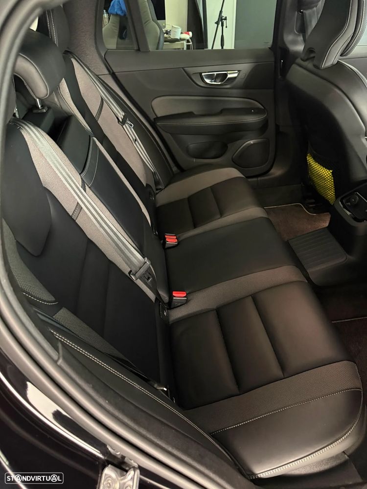 Volvo V60 2.0 T6 AWD TE R-Design - 11