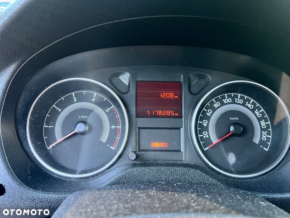 Peugeot 301 1.2 Pure Tech Active S&S ETG - 10